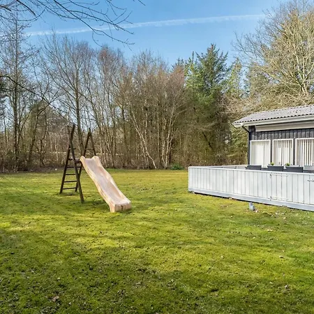 Дом отдыха Iris - 200m To The Inlet By Interhome *