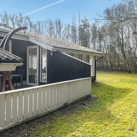 펜션 Iris - 200m To The Fjord By Interhome *