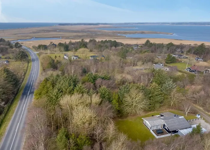 Iris - 200m To The Fjord By Interhome 펜션