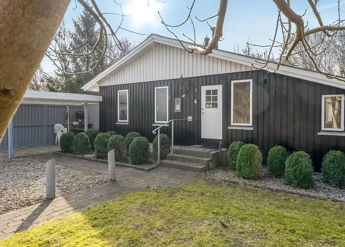 Iris - 200m To The Fjord By Interhome 펜션